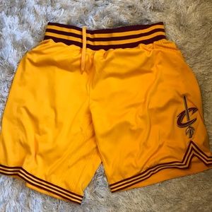 Adidas XL NBA shorts